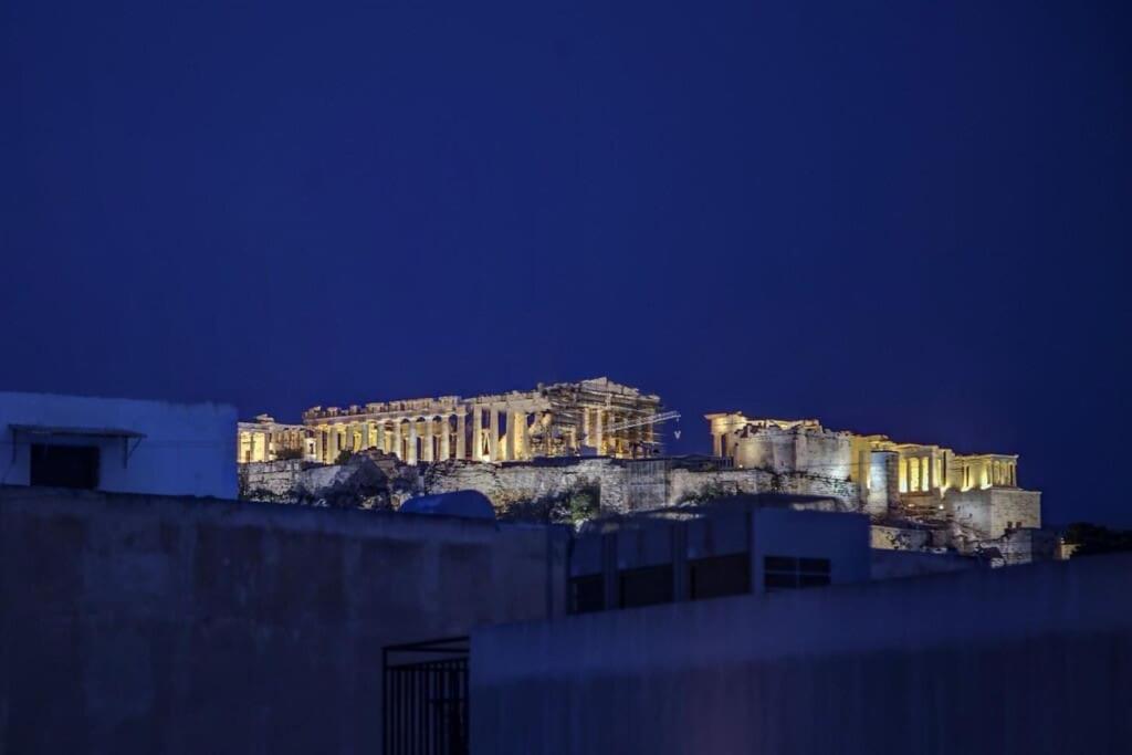 אתונה Luxury Acropolis View Duplex Penthouse In Thiseio 155M2 מראה חיצוני תמונה